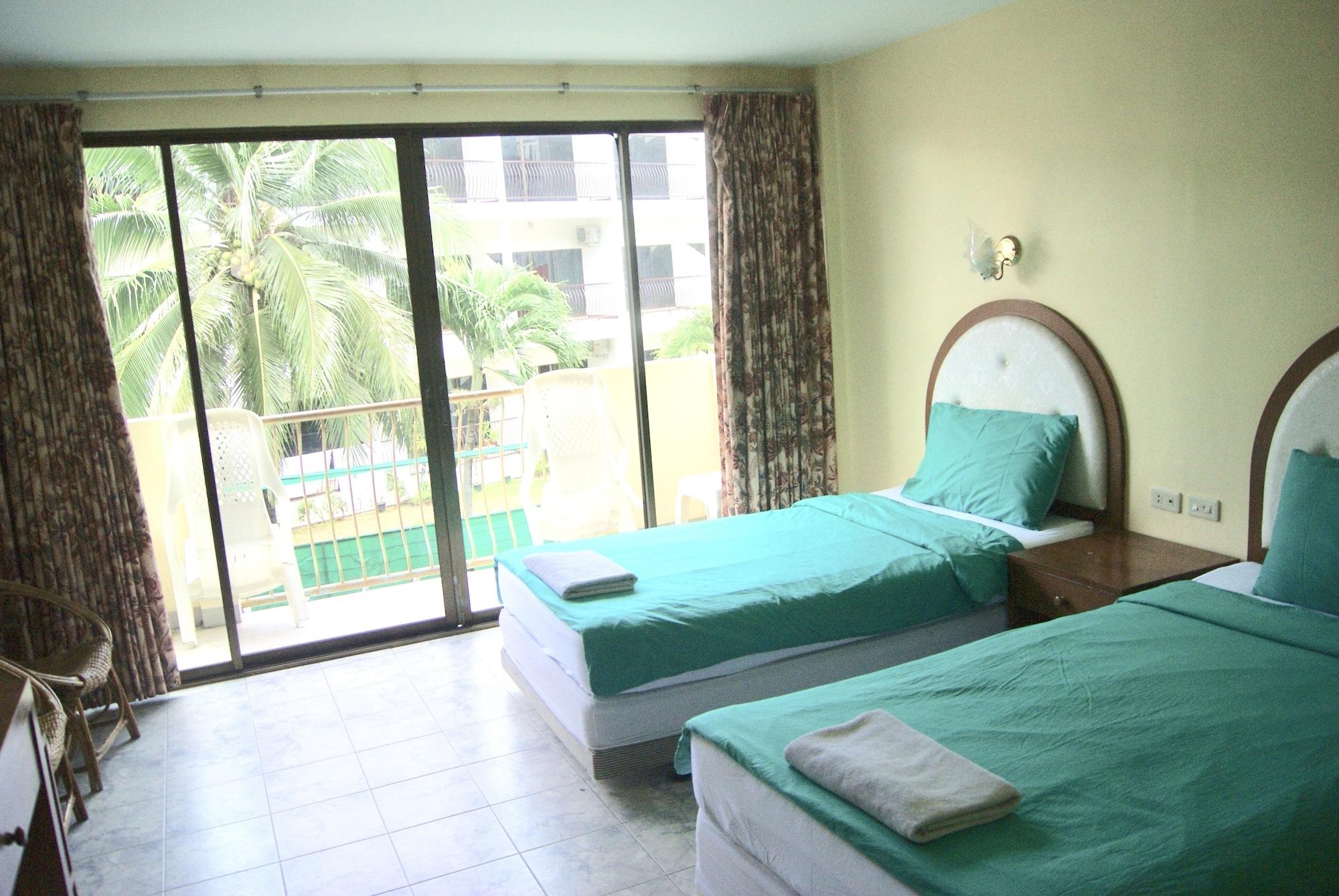Pineapple Guesthouse Karon Buitenkant foto