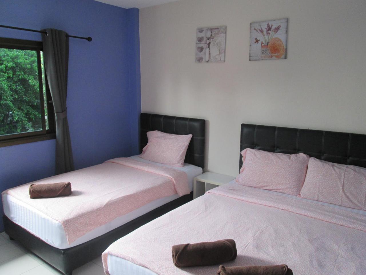 Pineapple Guesthouse Karon Buitenkant foto